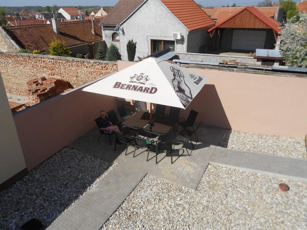 Ubytovani U Babicky Guest House Lanžhot Exterior foto