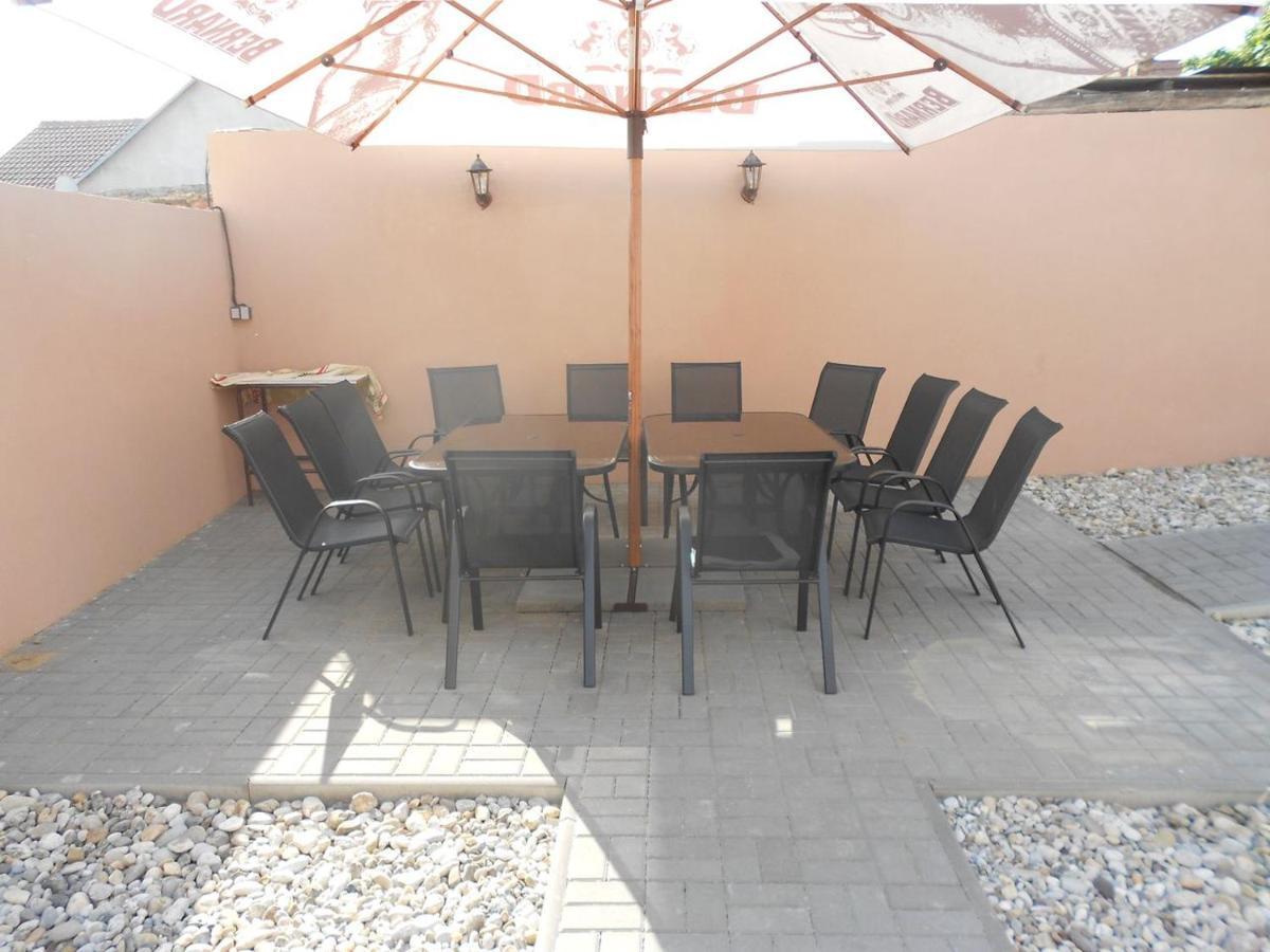Ubytovani U Babicky Guest House Lanžhot Exterior foto